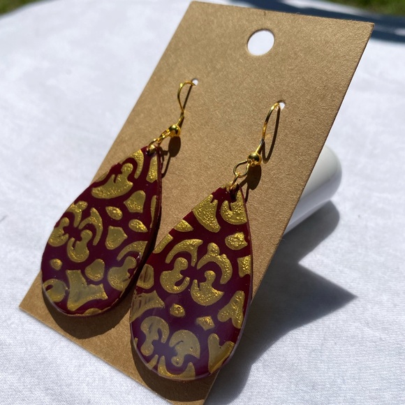 Blue Willow Boutique Earrings - Picture 3 of 3